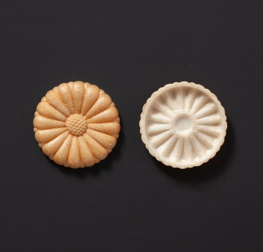 Japanese Wagashi MONAKA Shells, CHRYSANTHEMUM 100pcs