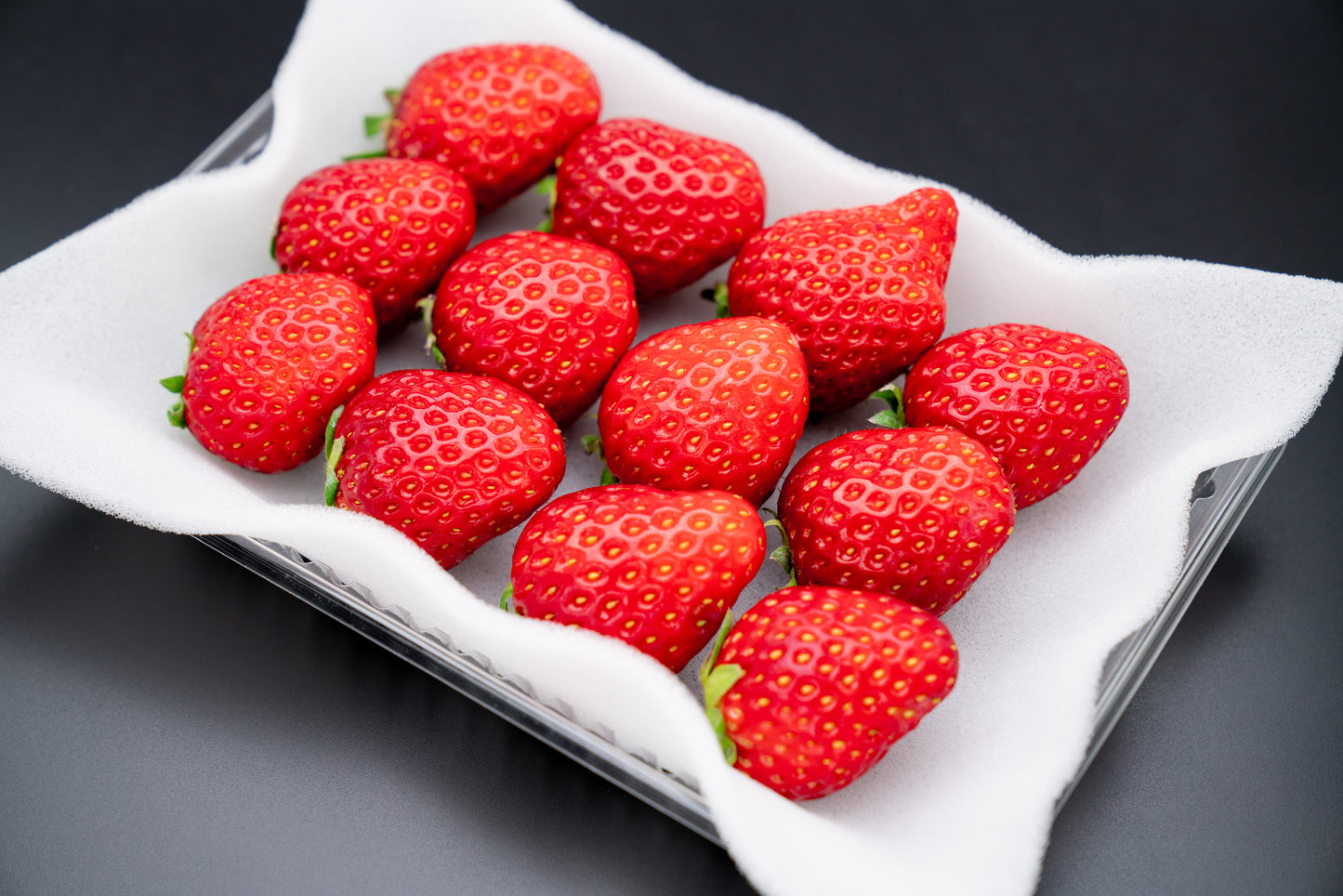 Japanese Strawberry "Miyabi" 400g with GIFT Pack - limited availability